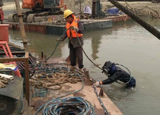 泸州潜水封堵打捞